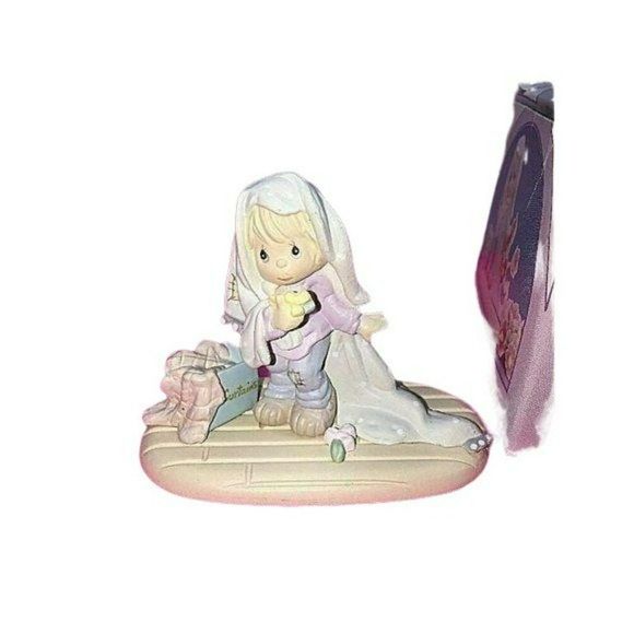 Precious Moments Wedding June Month Bride Flowers 110043 Miniature figurine - Picture 2 of 12